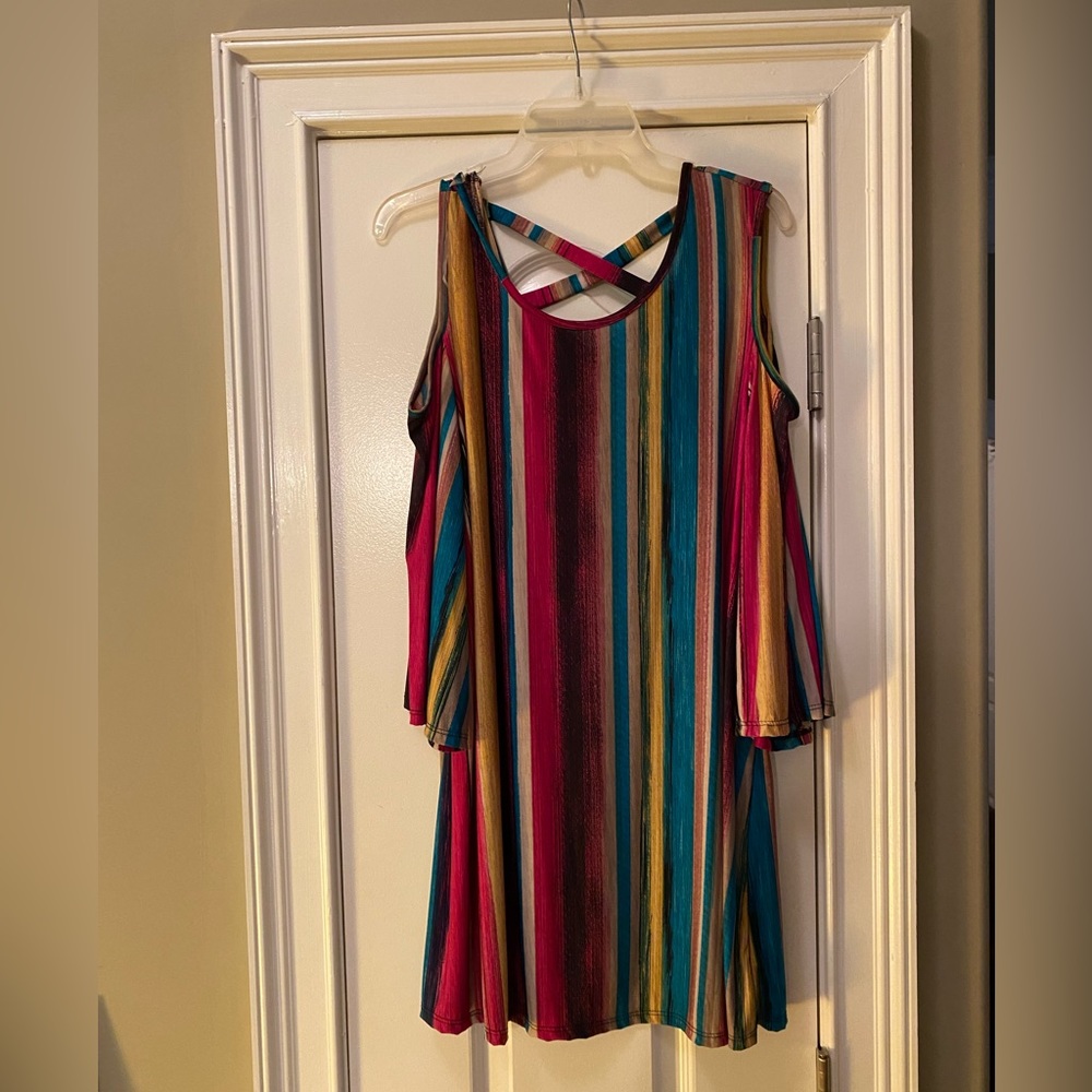Cold shoulder tunic